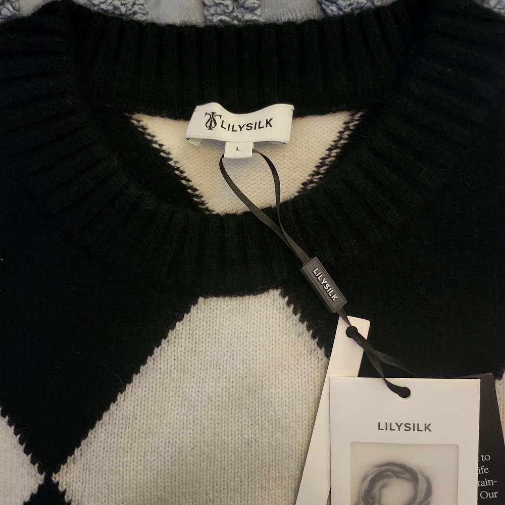 BRAND NEW in Gift Box With Tags Womens LilySilk  Round Neck Argyle Sweater Large - Picture 7 of 12